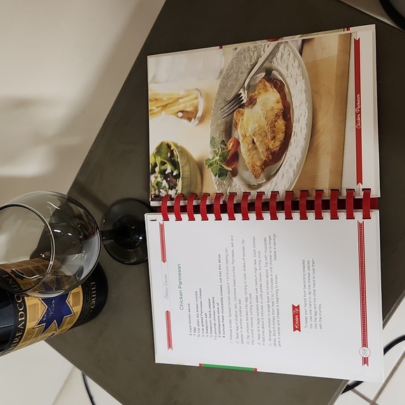 Italian Winning Recipes from Editors of Favorite Brand Name Recipes - Picture 5 of 5